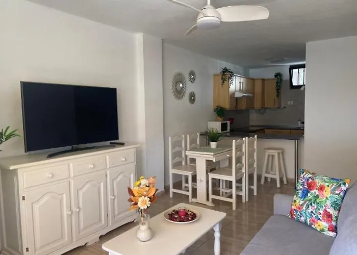 Los Cristianos Royal Views